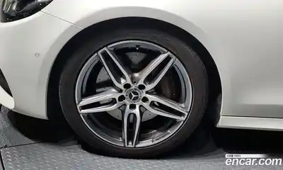 Mercedes-Benz E-Class 2019 2.0 гидро в Москве № 1835900, миниатюра 5