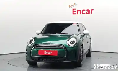 Mini Cooper 2021 1.5 гидро в Москве № 1837580, миниатюра 3