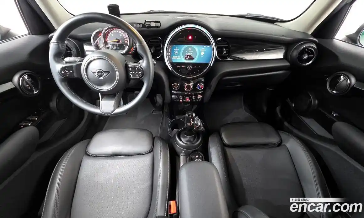 Mini Cooper 2021 1.5 гидро в Москве № 1837580, фото 10