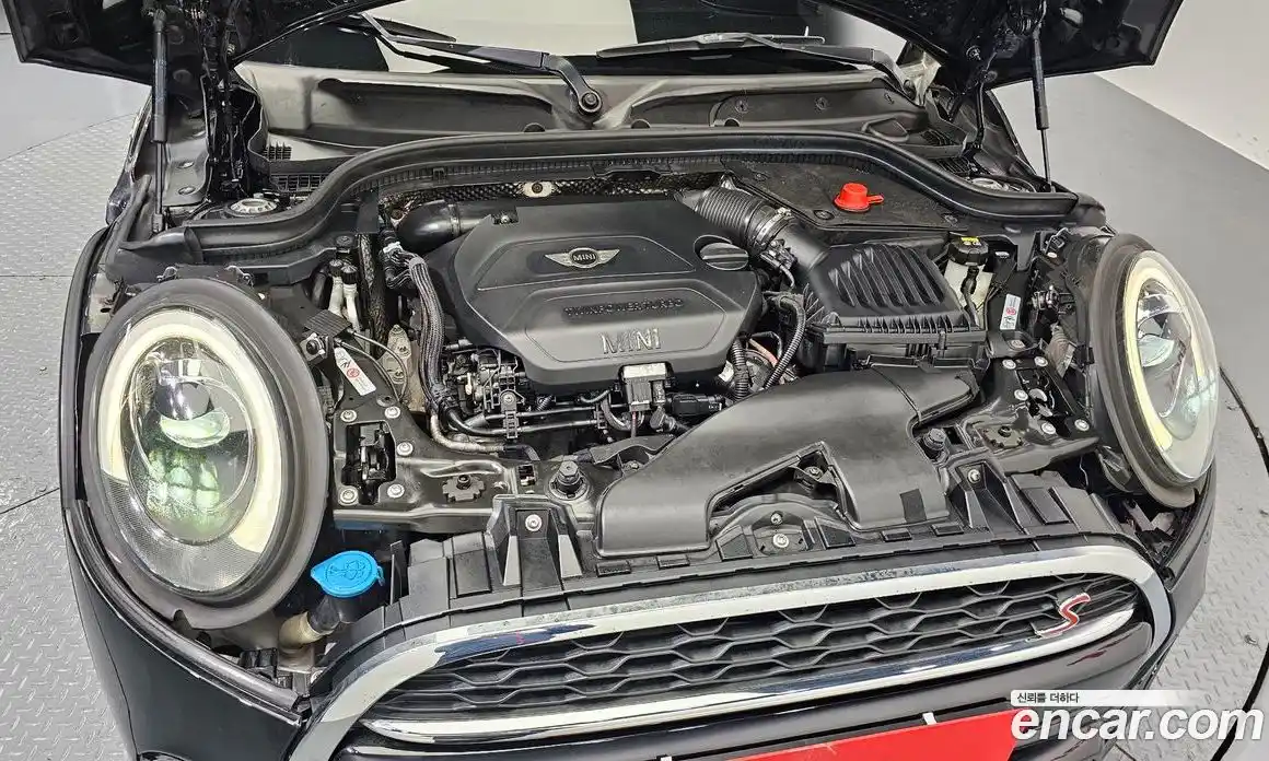 Mini Cooper 2016 2.0 гидро в Москве № 1837722, фото 6