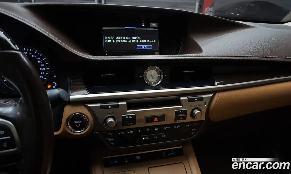 Lexus ES 2017 2.5 гидро в Москве № 1837972, фото 15