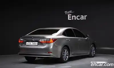 Lexus ES 2017 2.5 гидро в Москве № 1837972, миниатюра 2