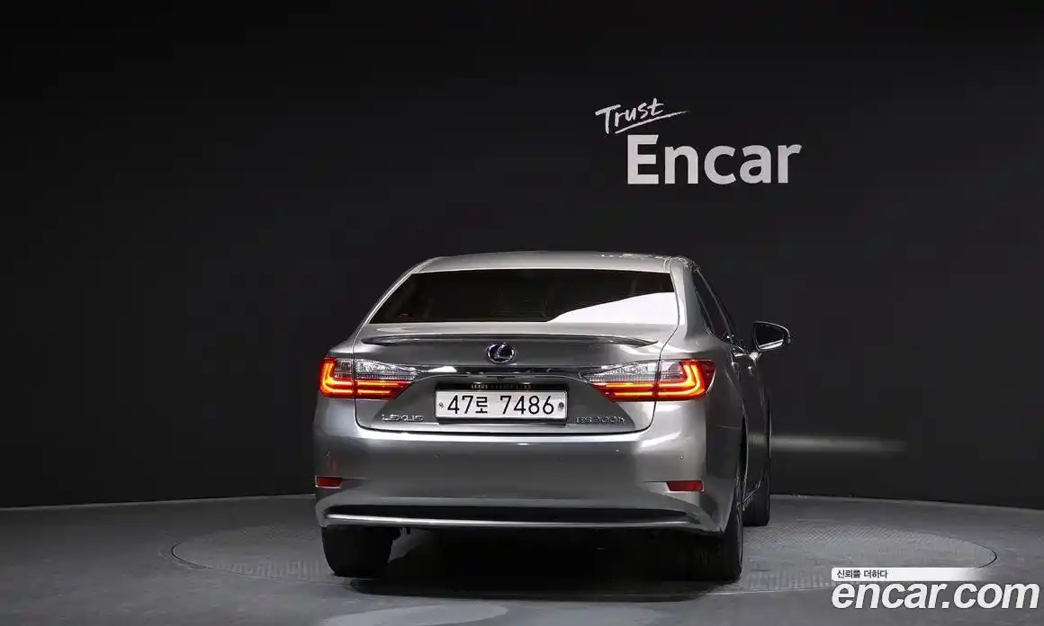 Lexus ES 2017 2.5 гидро в Москве № 1837972, фото 4