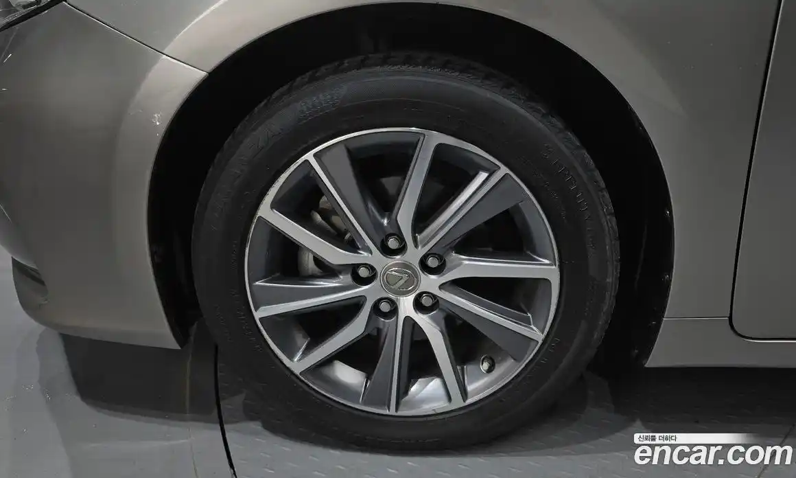 Lexus ES 2017 2.5 гидро в Москве № 1837972, фото 5