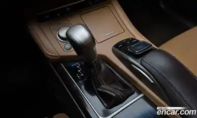 Lexus ES 2017 2.5 гидро в Москве № 1837972, миниатюра 9