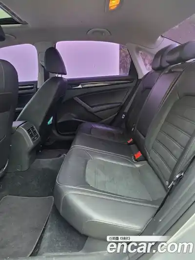 Volkswagen Passat 2014 2.0 гидро в Москве № 1838283, миниатюра 11