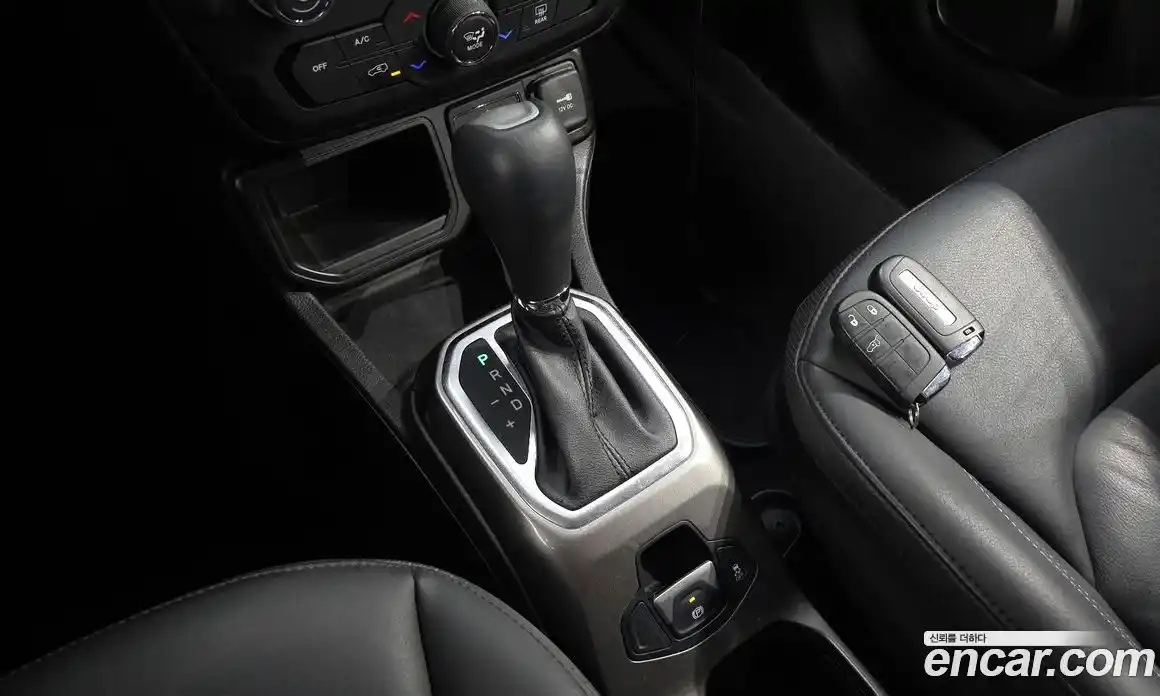 Jeep Renegade 2020 2.4 гидро в Москве № 1838351, фото 12