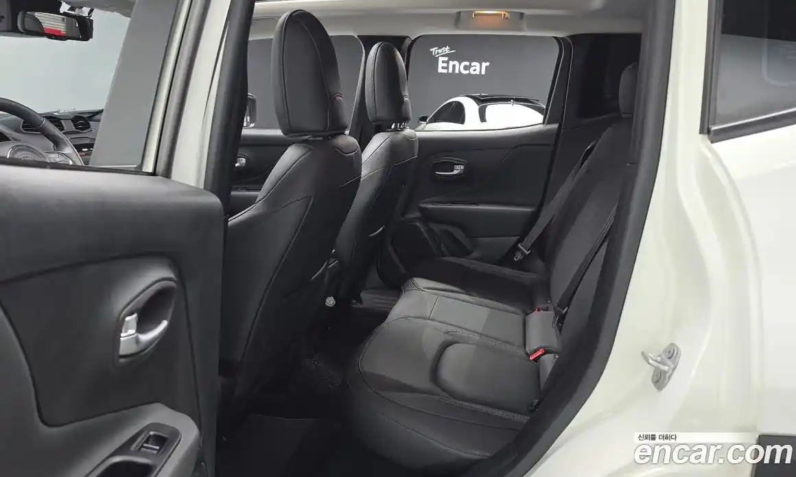 Jeep Renegade 2020 2.4 гидро в Москве № 1838351, фото 18