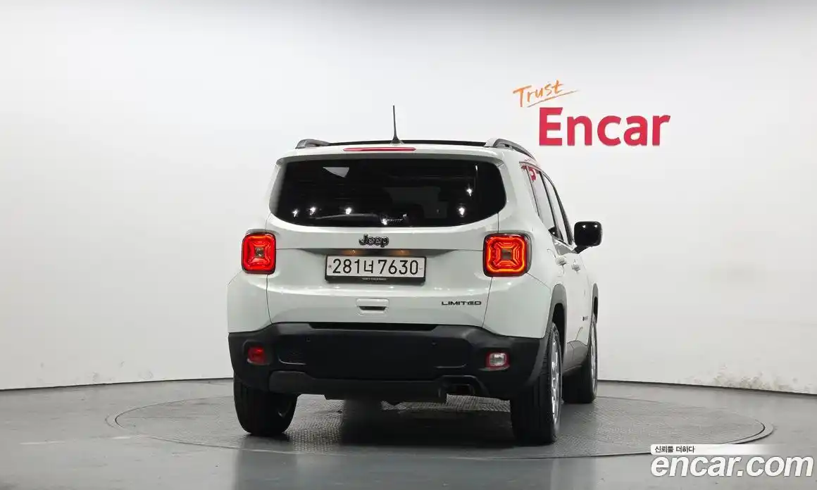 Jeep Renegade 2020 2.4 гидро в Москве № 1838351, фото 4