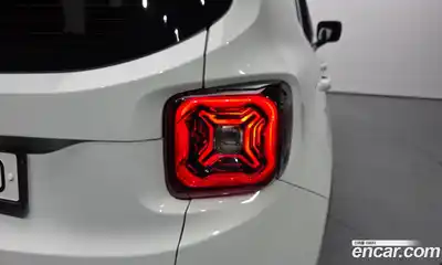 Jeep Renegade 2020 2.4 гидро в Москве № 1838351, миниатюра 9