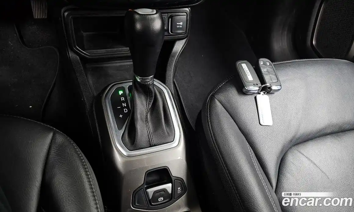 Jeep Renegade 2019 2.4 гидро в Москве № 1838422, фото 12