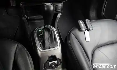 Jeep Renegade 2019 2.4 гидро в Москве № 1838422, миниатюра 12