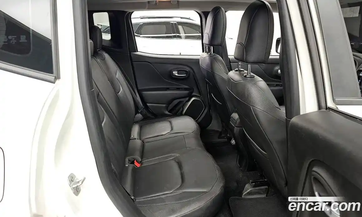 Jeep Renegade 2019 2.4 гидро в Москве № 1838422, фото 18