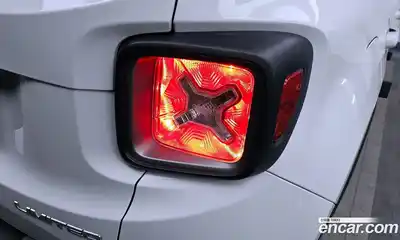 Jeep Renegade 2019 2.4 гидро в Москве № 1838422, миниатюра 9