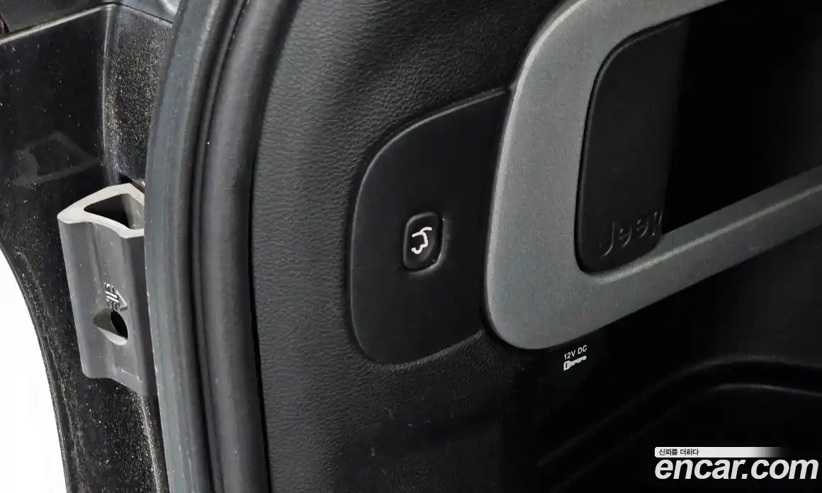 Jeep Cherokee 2016 2.4 гидро в Москве № 1838435, фото 20