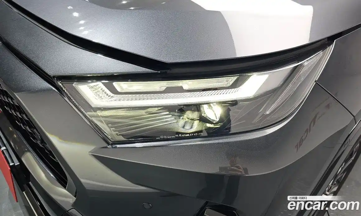 Toyota RAV4 2025 2.5 гидро в Москве № 1838473, фото 7