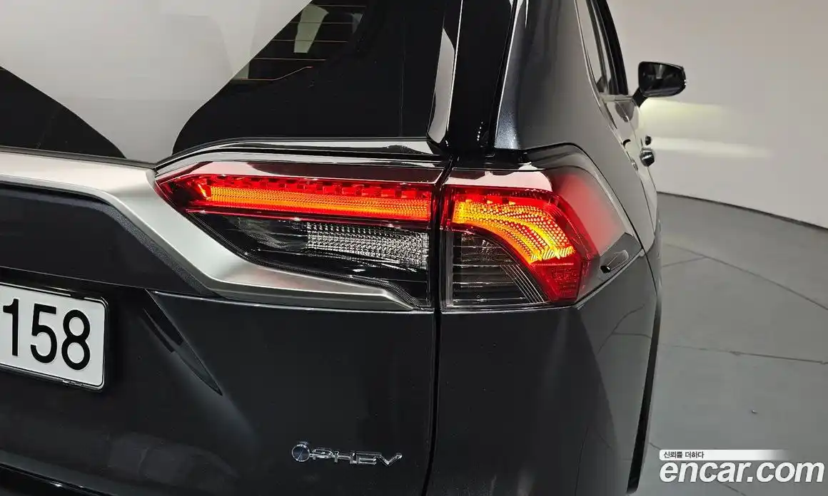 Toyota RAV4 2025 2.5 гидро в Москве № 1838473, фото 8