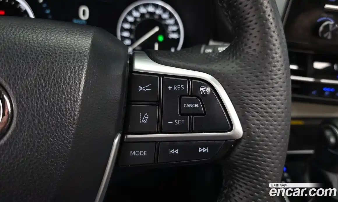 Toyota Sienna 2023 2.5 гидро в Москве № 1838491, фото 18