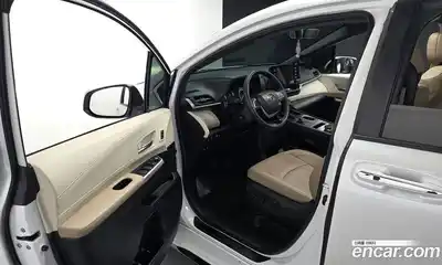 Toyota Sienna 2023 2.5 гидро в Москве № 1838491, миниатюра 10