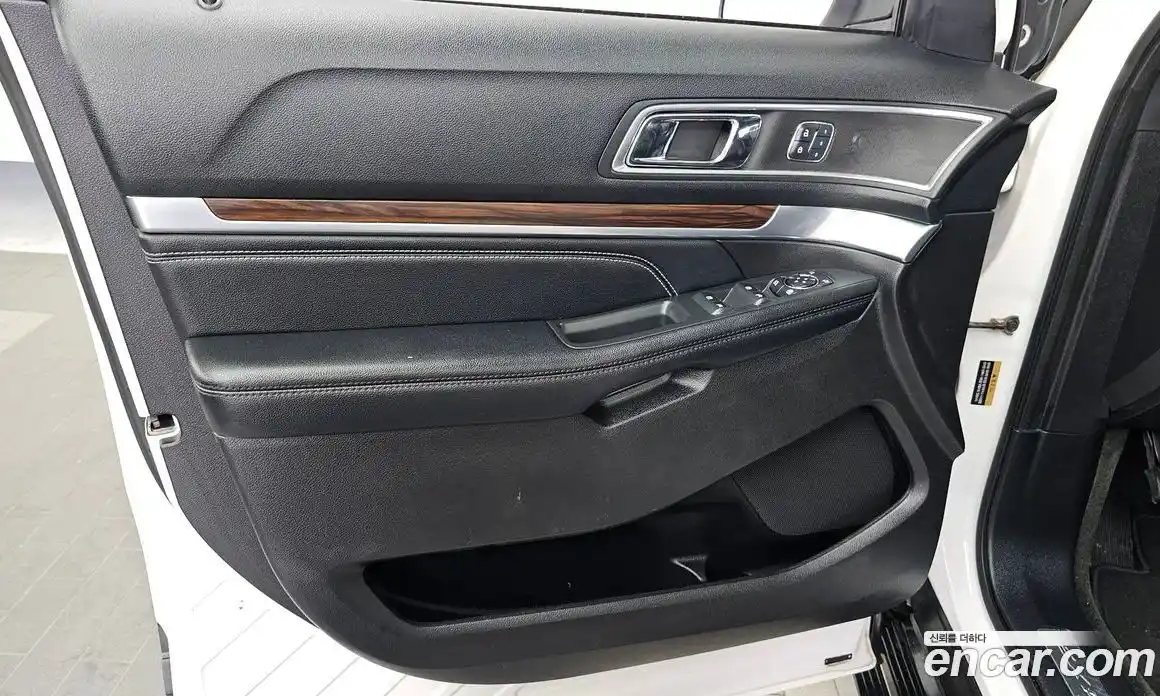Ford Explorer 2017 2.3 гидро в Москве № 1838761, фото 14