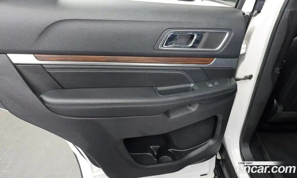 Ford Explorer 2017 2.3 гидро в Москве № 1838761, фото 15