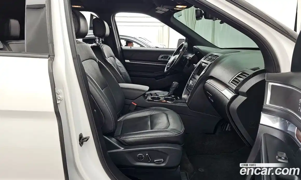 Ford Explorer 2017 2.3 гидро в Москве № 1838761, фото 17