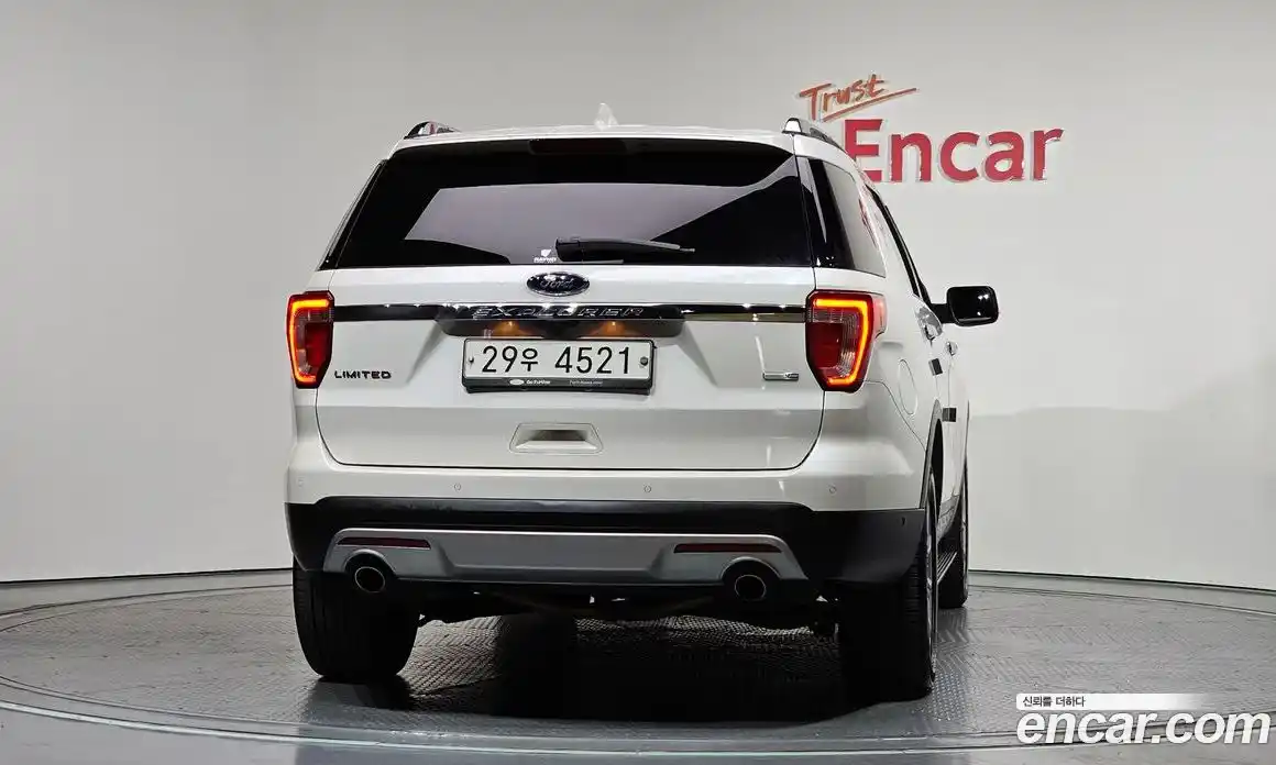 Ford Explorer 2017 2.3 гидро в Москве № 1838761, фото 4