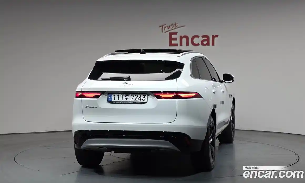 Jaguar F-Pace 2022 2.0 гидро в Москве № 1840419, фото 3