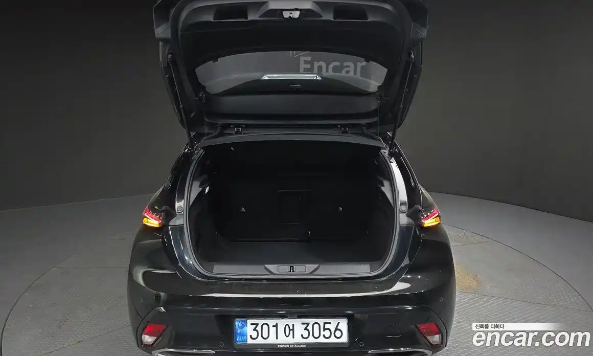 Peugeot 308 2022 1.5 гидро в Москве, фото 26