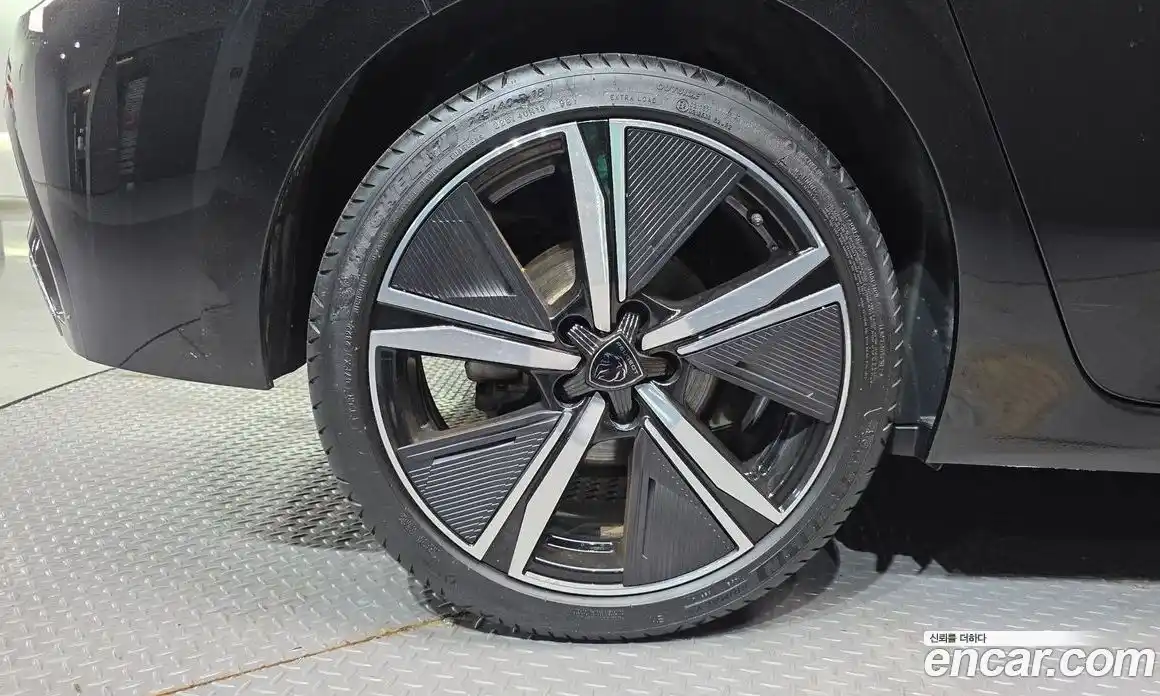 Peugeot 308 2022 1.5 гидро в Москве, фото 5