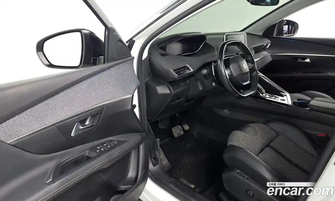 Peugeot 3008 2019 1.5 гидро в Москве, фото 13