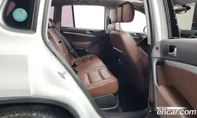 Volkswagen Tiguan 2015 2.0 гидро в Москве № 199196, миниатюра 12