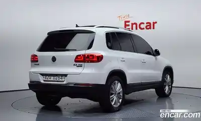 Volkswagen Tiguan 2015 2.0 гидро в Москве № 199196, миниатюра 2