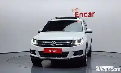 Volkswagen Tiguan 2015 2.0 гидро в Москве № 199196, миниатюра 3