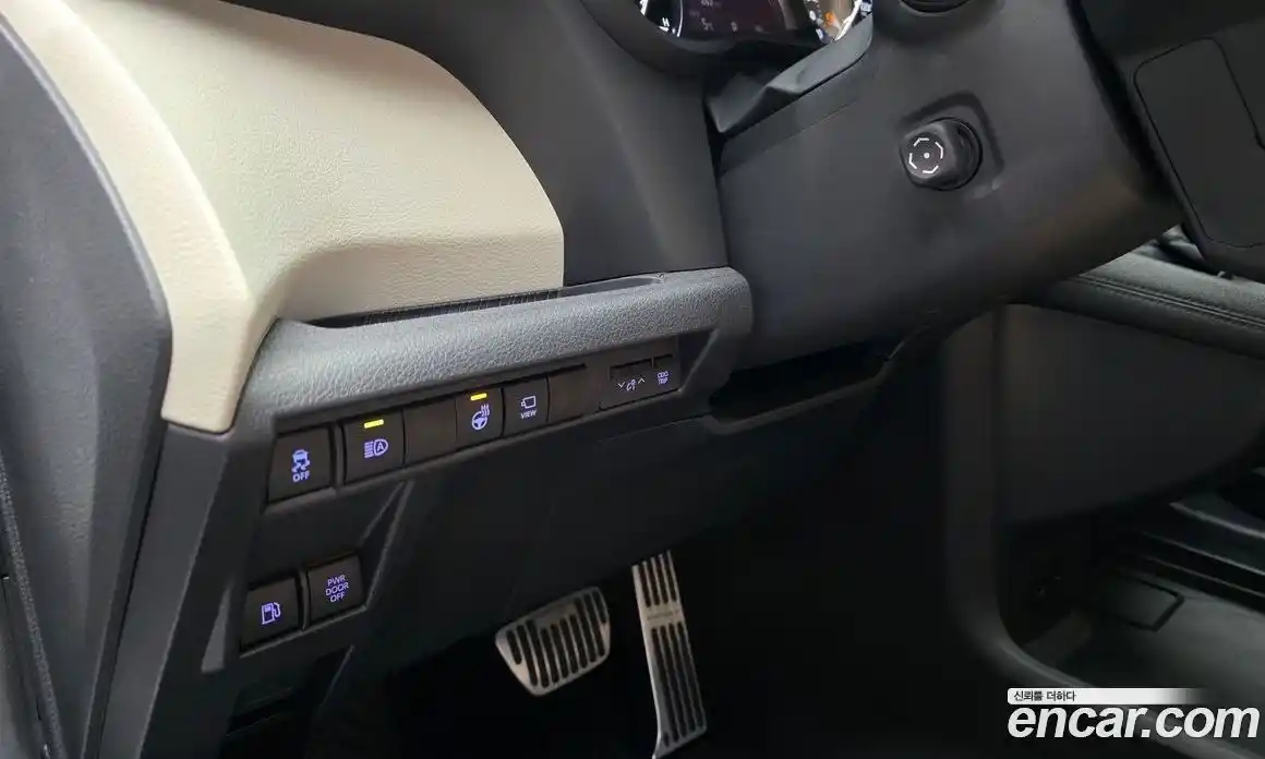 Toyota Sienna 2024 2.5 гидро в Москве № 199572, фото 18