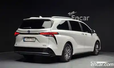 Toyota Sienna 2024 2.5 гидро в Москве № 199572, миниатюра 2