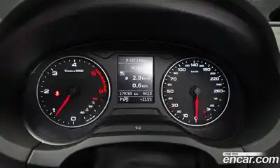 Audi A3 2015 1.6 гидро в Москве № 212597, миниатюра 8