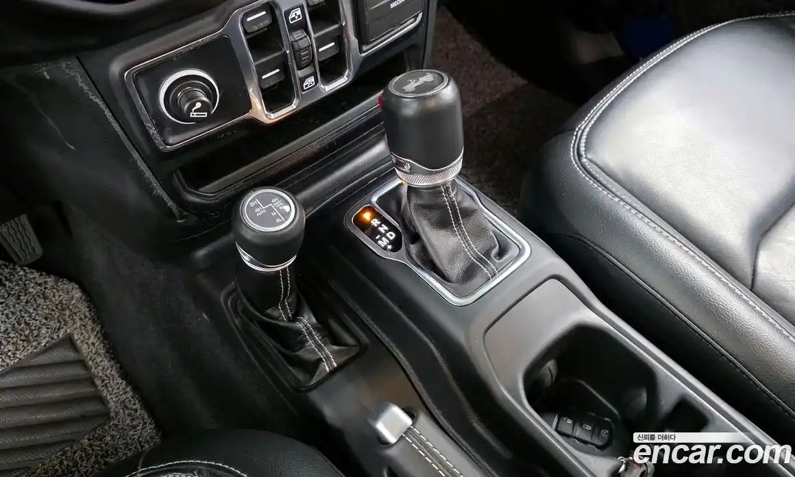Jeep Wrangler 2022 2.0 гидро в Москве № 232300, фото 9