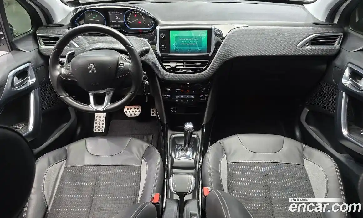 Peugeot 2008 2015 1.6 гидро в Москве, фото 7