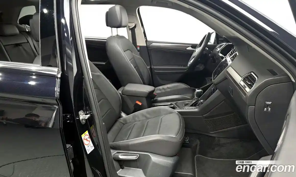 Volkswagen Tiguan 2023 2.0 гидро в Москве № 1350260, фото 16