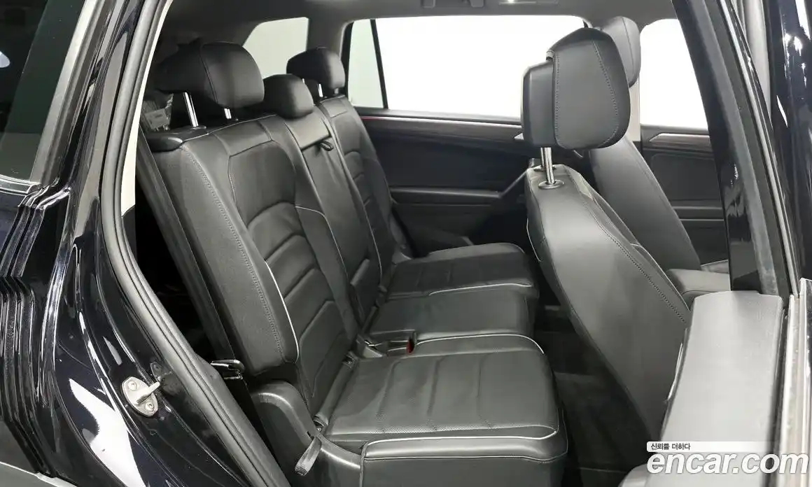 Volkswagen Tiguan 2023 2.0 гидро в Москве № 1350260, фото 17