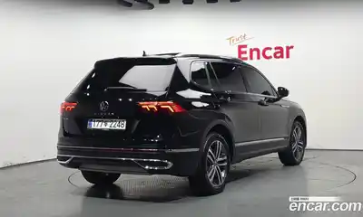Volkswagen Tiguan 2023 2.0 гидро в Москве № 1350260, миниатюра 2