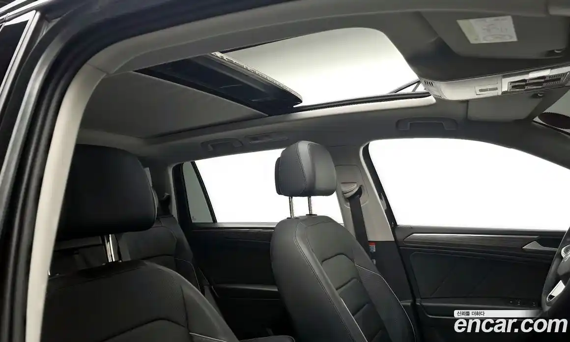 Volkswagen Tiguan 2023 2.0 гидро в Москве № 1350260, фото 22
