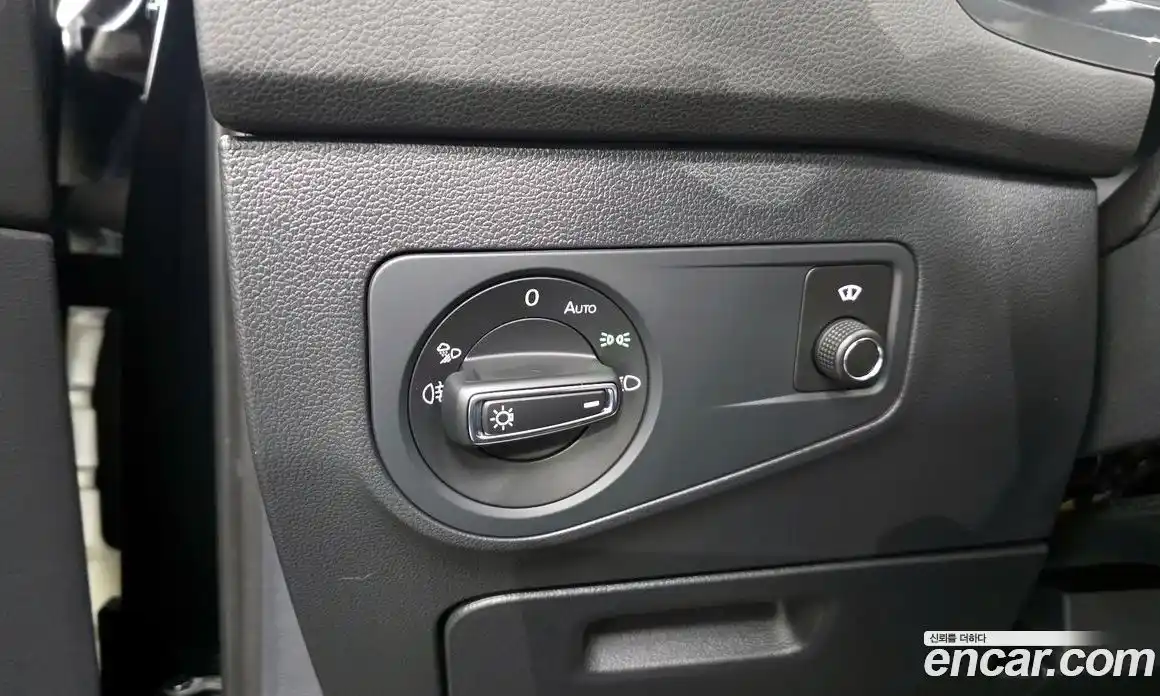 Volkswagen Tiguan 2023 2.0 гидро в Москве № 1350260, фото 28