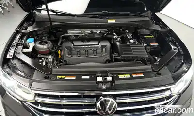Volkswagen Tiguan 2023 2.0 гидро в Москве № 1350260, миниатюра 6