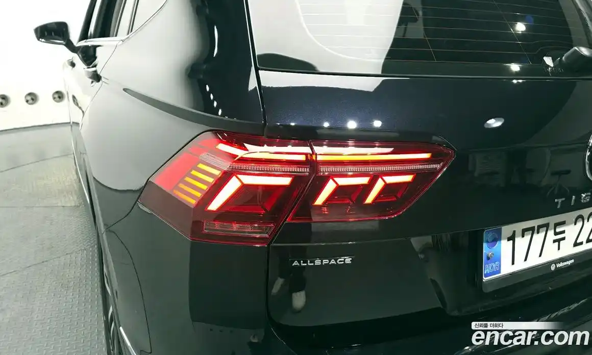 Volkswagen Tiguan 2023 2.0 гидро в Москве № 1350260, фото 9