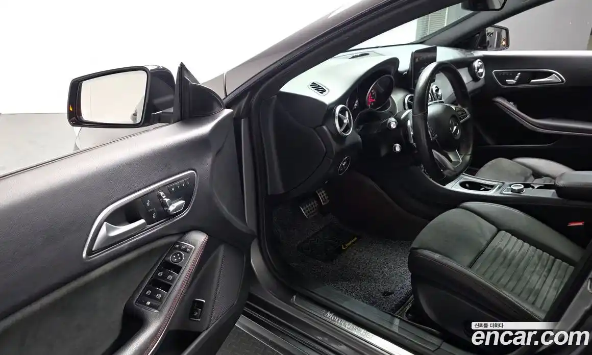 Mercedes-Benz CLA-Class 2017 2.0 гидро в Москве № 1545617, фото 12