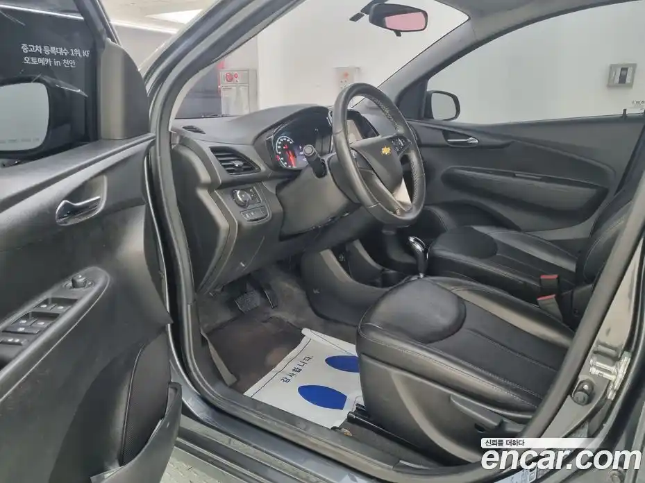 Chevrolet Spark 2016 1.0 гидро в Москве, фото 11