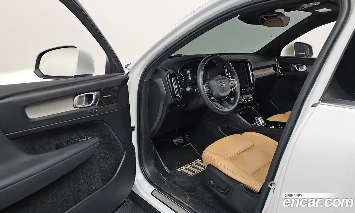 Volvo XC40 2019 2.0 гидро в Москве № 1836915, фото 13