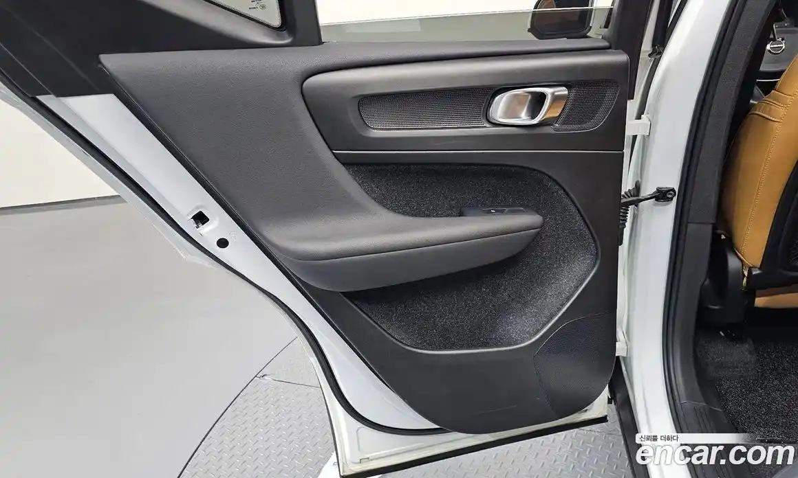 Volvo XC40 2019 2.0 гидро в Москве № 1836915, фото 15